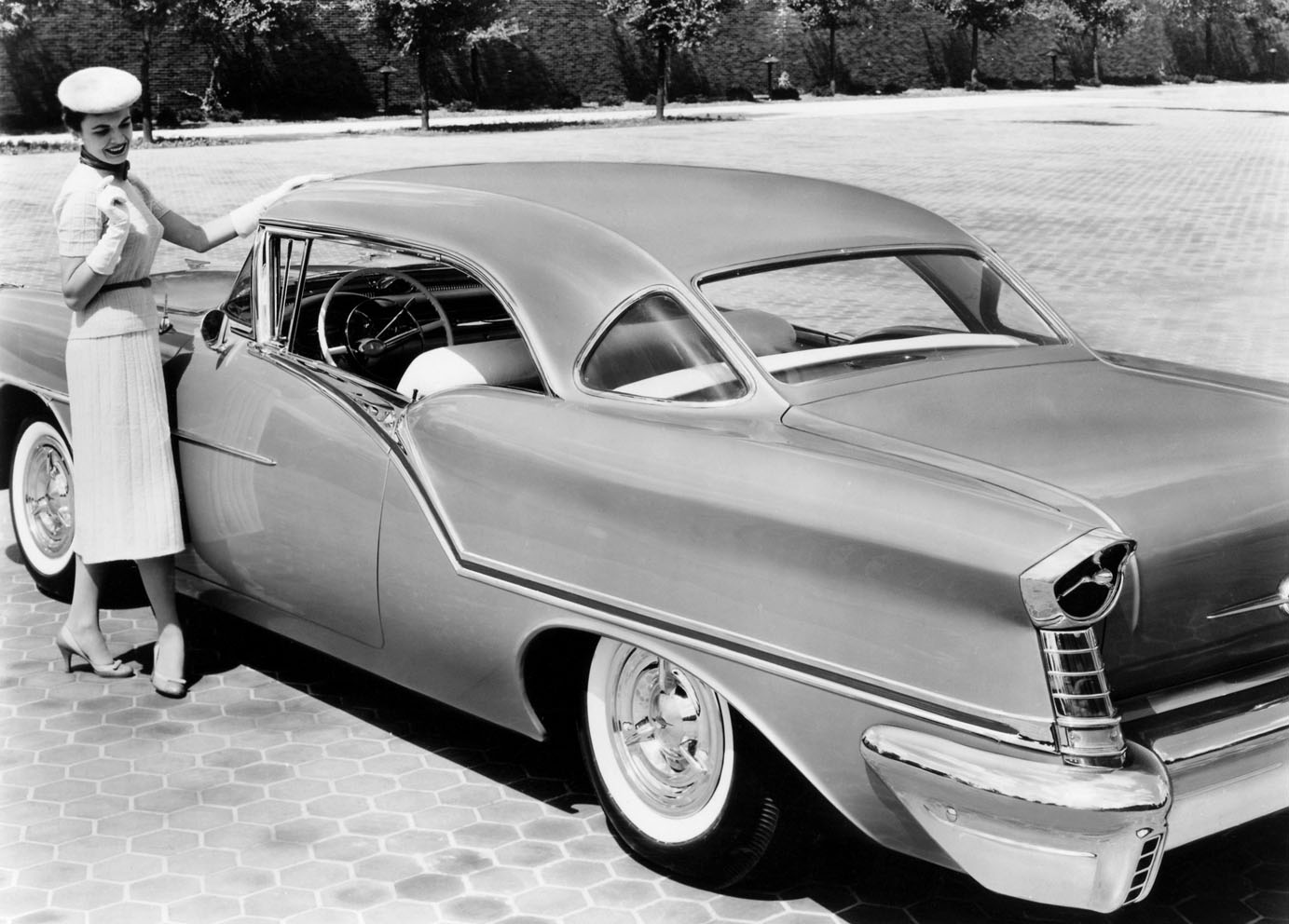 n_1957 Oldsmobile Press Release-08.jpg